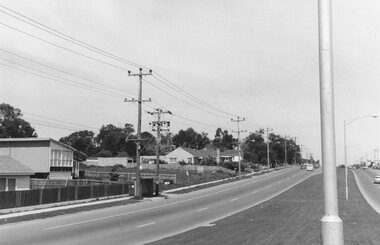 Photograph, Maroondah Highway East, Ringwood- 1969. Looking west towards Ringwood approaching Everard Road