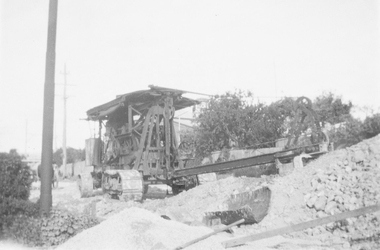 Photograph, Maroondah Highway Central, Ringwood. Roadworks on Maroondah Highway, 1935