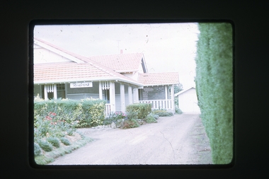 Photograph, Rosebank homestead at 149-151 Warrandyte Rd, Ringwood North, circa 1960s