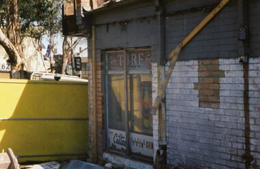 Photograph, Ringwood Railway Precinct circa 2009, demolition Jimmy's Handy Bar near station entrance