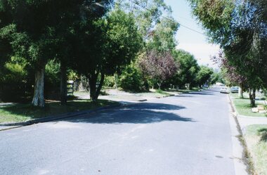 Photograph, Suda Avenue, Ringwood circa 2000