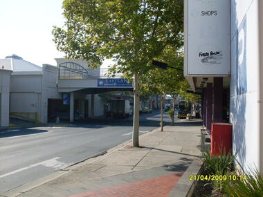 Photograph, Driveway through Eastland looking east. Joining Ringwood Street and former Adelaide Street. Ringwood on 21 April 2009