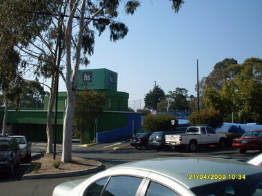 Photograph, Looking across stage 4 Eastland carpark, towards the south-east, on 21 April 2009. Showing entrance to upper carpark on top of Harris Scarfe