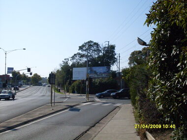 Photograph, Looking east along Maroondah Highway, on 21 April 2009, at the corner of Warrandyte Road