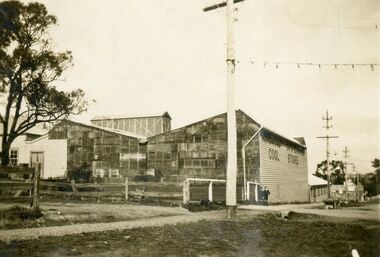 Photograph, Ringwood Cool Stores Co-operative Society Ltd - Temporary Repairs after Fire May 1st 1925