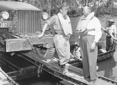 Photograph, 3rd Division Engineers on exercise on the Goulburn River, Mitchellstown, 1965