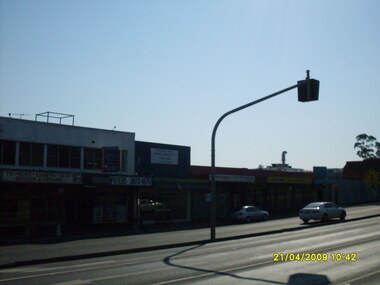 Photograph, North along Maroondah Highway from Warrandyte Road corner towards Pratt Street, on 21 April 2009