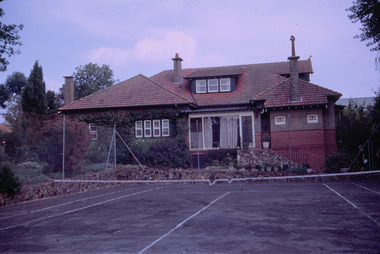Photograph, Dr Hewitt's house and surgery, Warrandyte Road, Ringwood, circa 1960s
