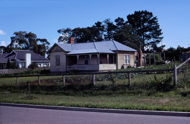 Photograph, City Road – North Side. Owned by E A (Ted) O’Regan on 23 March 1969