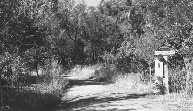 Photograph, Church of England, Ringwood- entrance to Vicarage, Warrandyte Road. 1965