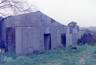 Photograph, Old shed now Ringwood Basketball Car Park, Canterbury Road, Ringwood in 1989