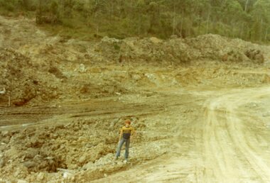 Photograph, Kubis Drive, North Ringwood winding down the gully in October 1977