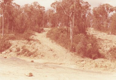 Photograph, The corner of Debbie Place and Kubis Drive, North Ringwood in May 1977
