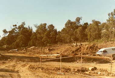 Photograph, Earthworks east of the big northwards bend of Kubis Drive, North Ringwood while sewers were being laid in May 1978