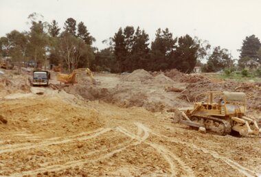 Photograph, Looking up Kubis Drive, North Ringwood towards Oban Road in Jan 1978