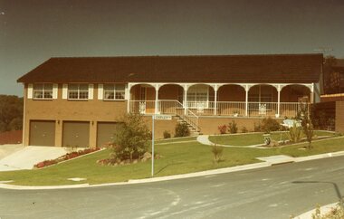 Photograph, Corner of Kubis and Whitlam Drives, North Ringwood in April 1982