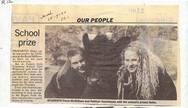 Article, Tintern CEGS RIngwood East - Newspaper Clipping 28/9/1994 - "School Prize" - Students preparing animals for Royal Melbourne Show