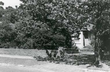 Photograph, House at 22 Wilana Street, Ringwood circa 1970