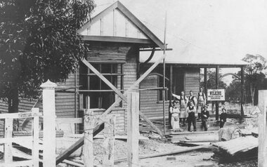 Photograph, Roy Wilkins- builder, Ringwood. c1920