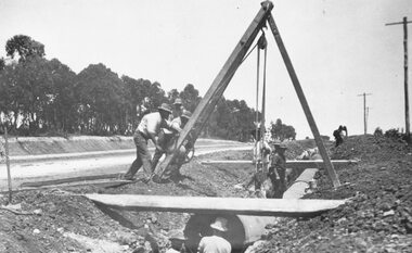 Photograph, Laying pipeworks (unknown location), c1930's
