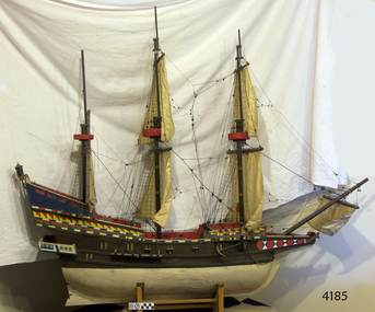 Craft - Ship model, Golden Hind