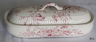Domestic object - Toiletries Container, First half of the 20th century