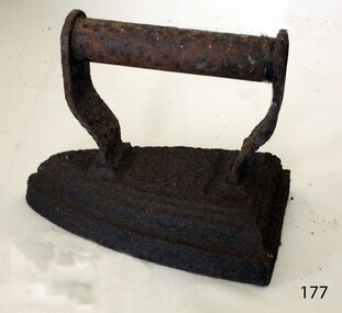 Domestic object - Flat Iron, 1890-1935