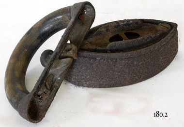 Domestic object - Iron, Mrs Florence Potts, Late 19th to early 20th century