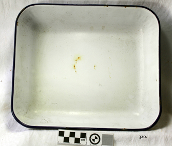 Domestic object - Dish