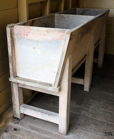Wash trough