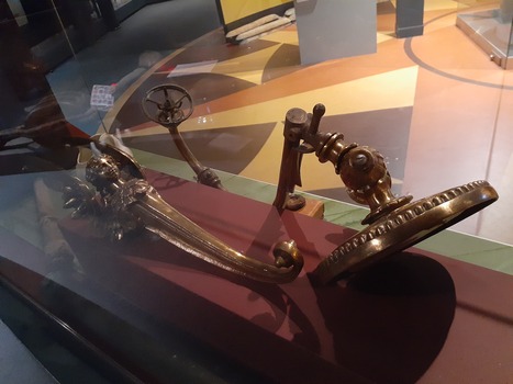 Bracket is behind glass but details are the moulded metal still clear.