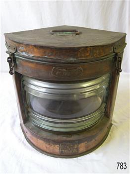 Metal wedge-shaped lamp with ribbed glass Fresnel 