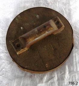 Barrel lid with wide, strong wooden handle attached with screws