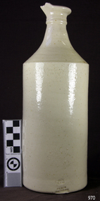 Bottle, Late 19th century
