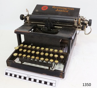 Typewriter, Remington Typewriter Company, Division of Remington Rand Inc