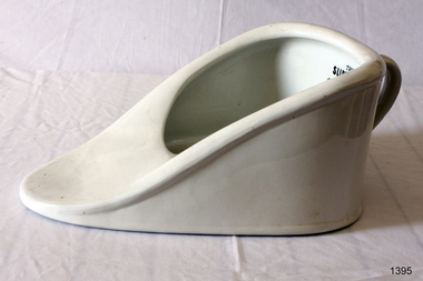 Functional object - Bed Pan, S Maws & Son & Thompson, 1870-1900