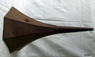 Horn is meal, in a conical shape with the wide end made into an octagonal shape