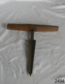 Tool - Bung borer, Prior to 1950