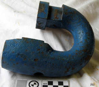 Shackle