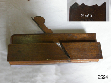 Tool - Wood moulding Plane, Christopher Gabriel, 18th Century