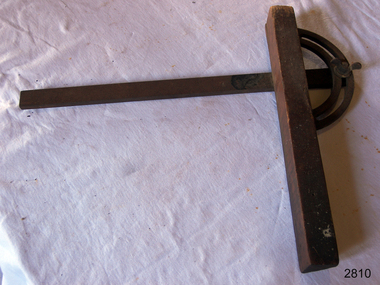 Bevel Gauge