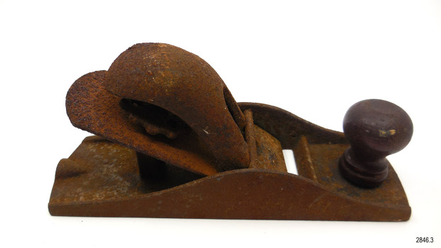 Small box plane, assembled, with metal plane and wooden knob handle