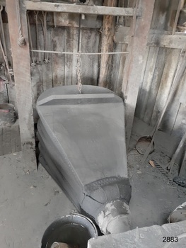 View of bellows from exit to the back pumping end