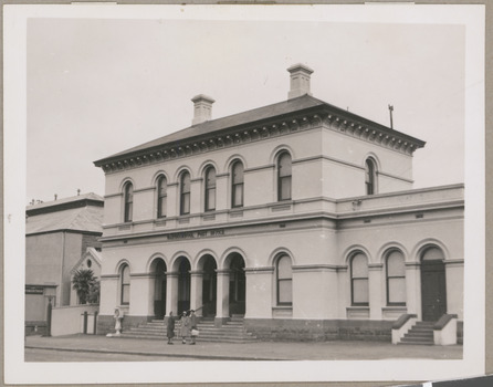 Warrnambool Post Office, 1949, scales on left, figures in centre