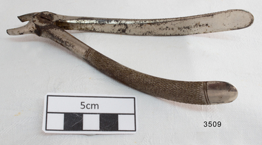 Dental surgical instrument, mid 19th century
