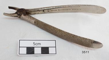 Dental surgical instrument, mid 19th century