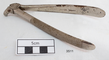 Dental surgical instrument, mid 19th century