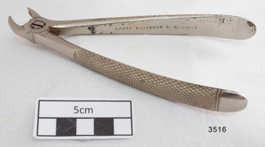 Dental surgical instrument, mid 19th century