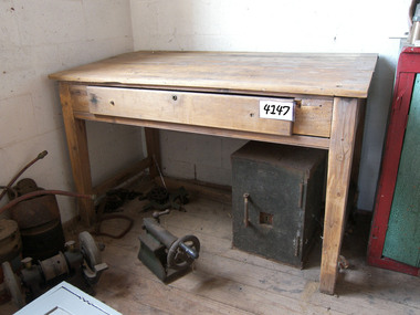 Desk