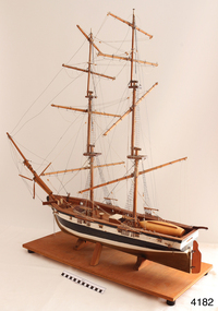 Craft - Ship Model, Skylark